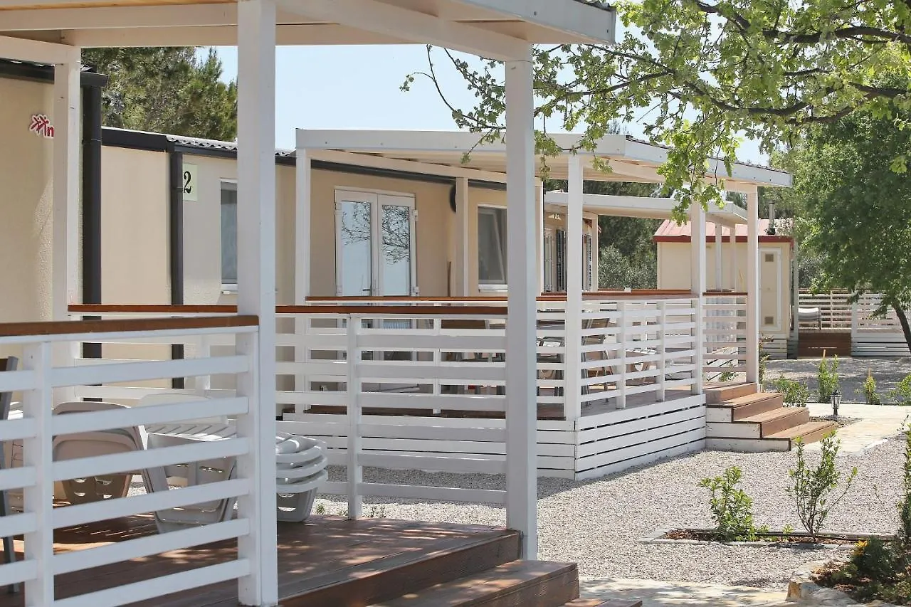 Camp Ana Villa Biograd Na Moru 0*,  Croatia